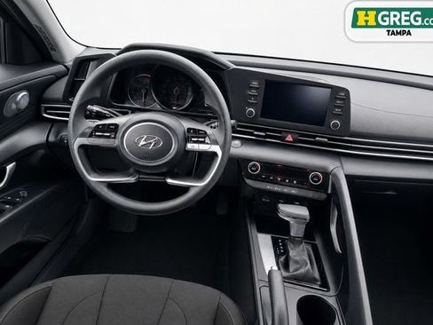 Used 2023 Hyundai Elantra SEL FWD image 14