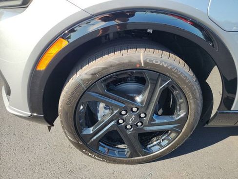 New 2026 Chevrolet Equinox EV RS image 5