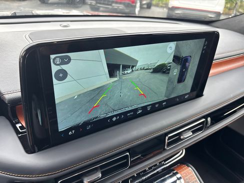 New 2025 Lincoln Aviator Black Label w/ Jet Appearance Package image 22