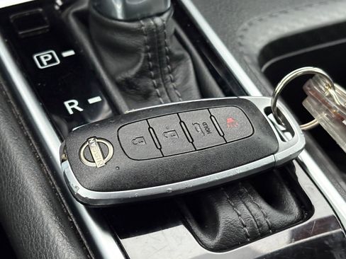 Certified 2024 Nissan Sentra SV image 40