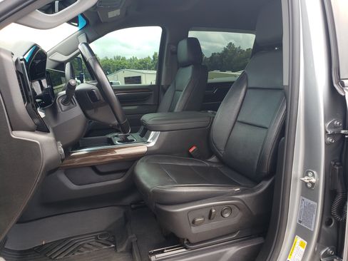 Used 2024 Chevrolet Silverado 2500 LT AWD/4WD image 29