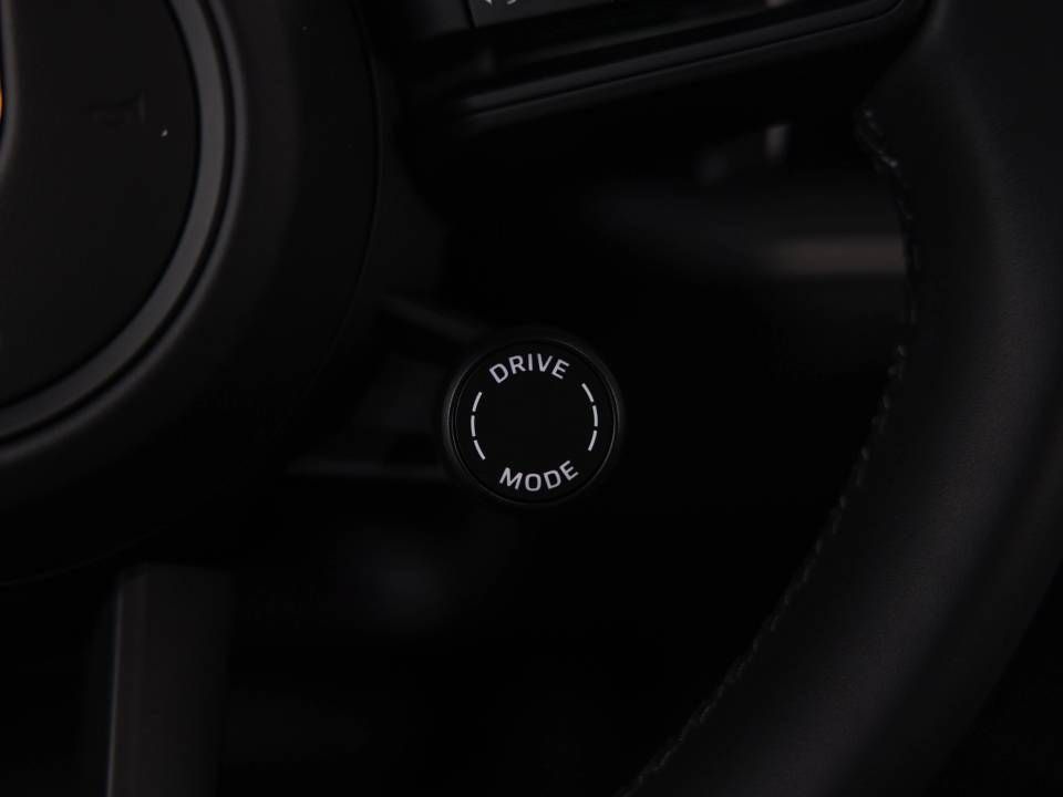 Certified 2026 Porsche Cayenne AWD/4WD image 45