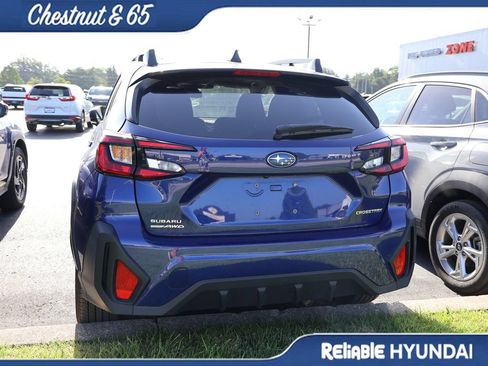 Used 2025 Subaru Crosstrek 2.5i Premium AWD/4WD image 17