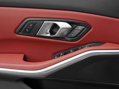 Certified 2025 BMW 330i xDrive Sedan image 15