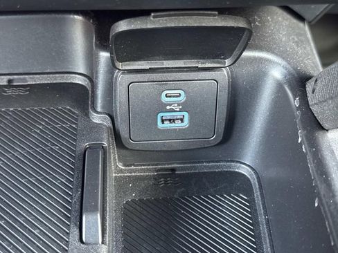 Used 2025 Ford Bronco Badlands AWD/4WD image 24