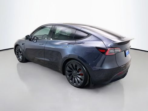Used 2024 Tesla Model Y Performance AWD/4WD image 5