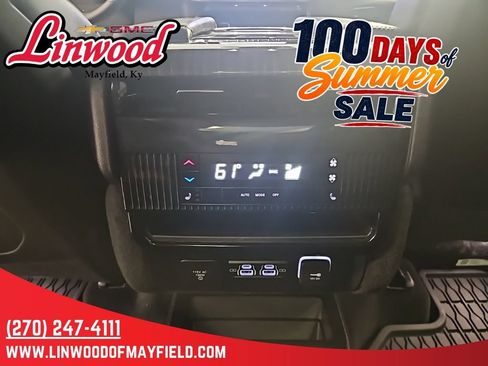 Used 2022 Jeep Wagoneer Series III w/ Premium Group I AWD/4WD image 15
