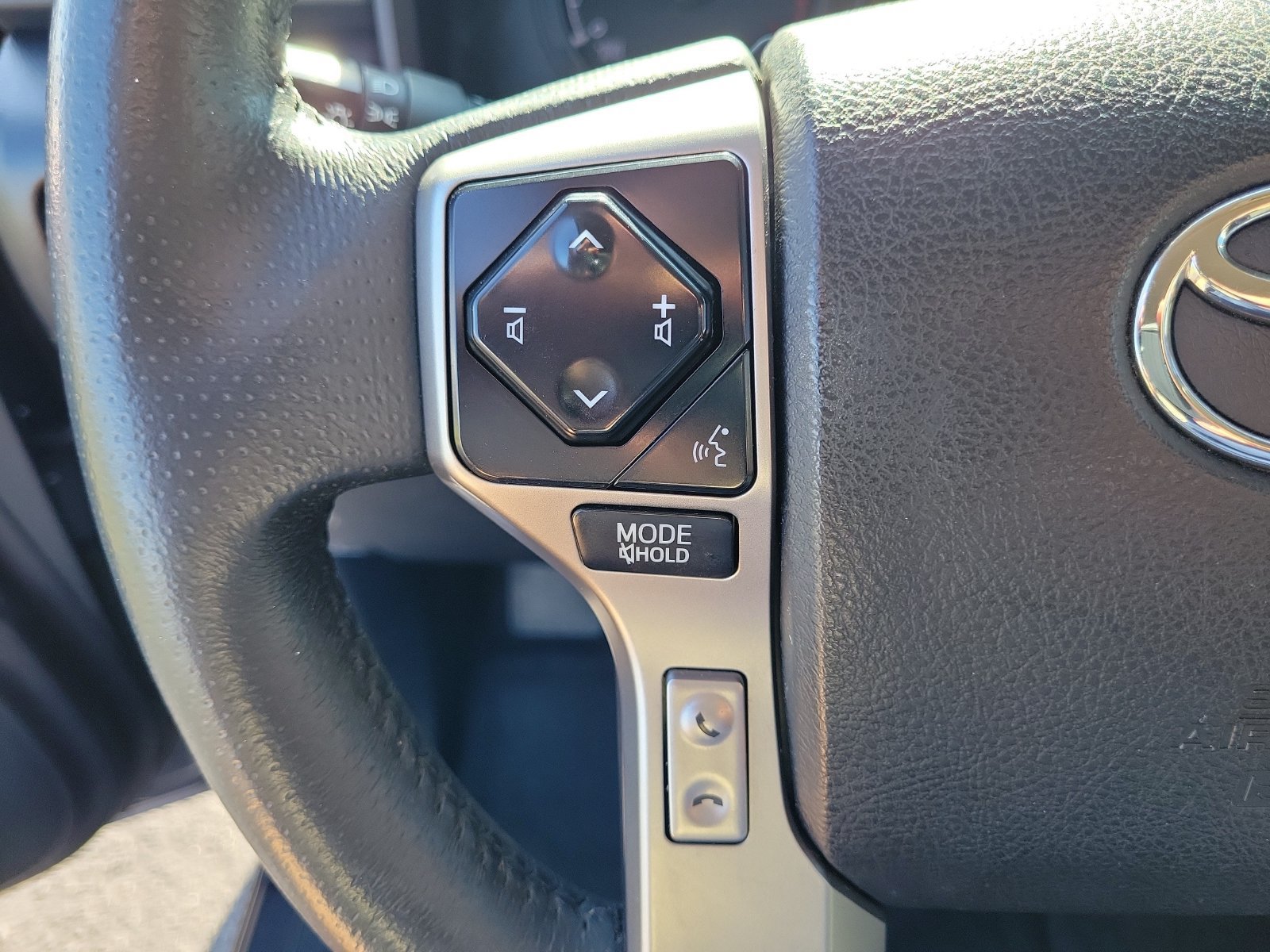 Used 2022 Toyota 4Runner SR5 RWD image 19