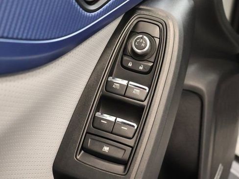 Used 2023 Subaru Crosstrek Hybrid w/ Moonroof Package w/Navigation image 11