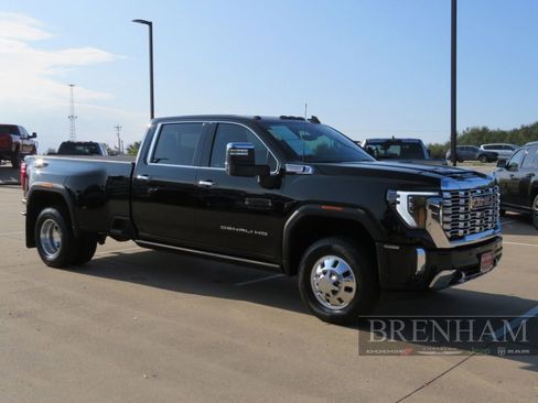 Used 2025 GMC Sierra 3500 Denali w/ Technology Package image 8