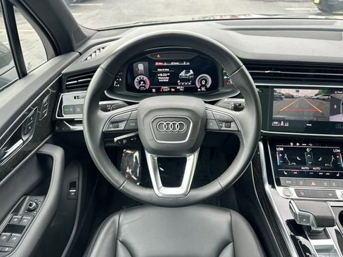 Used 2022 Audi Q7 3.0T Premium Plus w/ Premium Plus Package AWD/4WD image 14