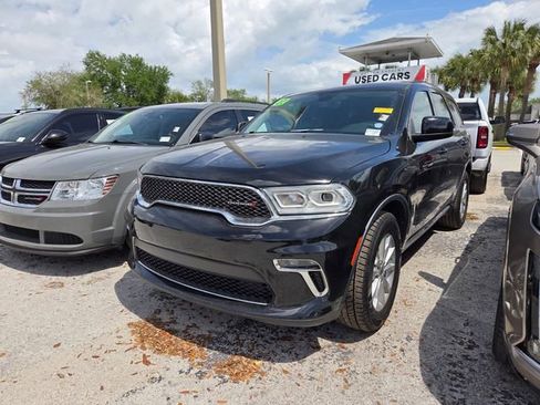 Used 2022 Dodge Durango SXT image 3