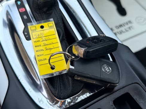 Used 2015 Buick Regal Premium FWD image 47