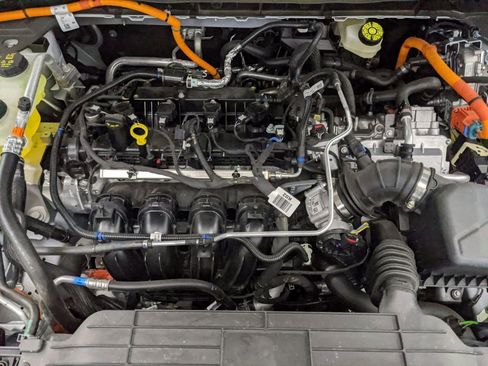 New 2025 Ford Escape ST-Line w/ Equipment Group 301A image 27