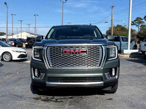 Used 2024 GMC Yukon XL Denali w/ Denali Reserve Package image 2
