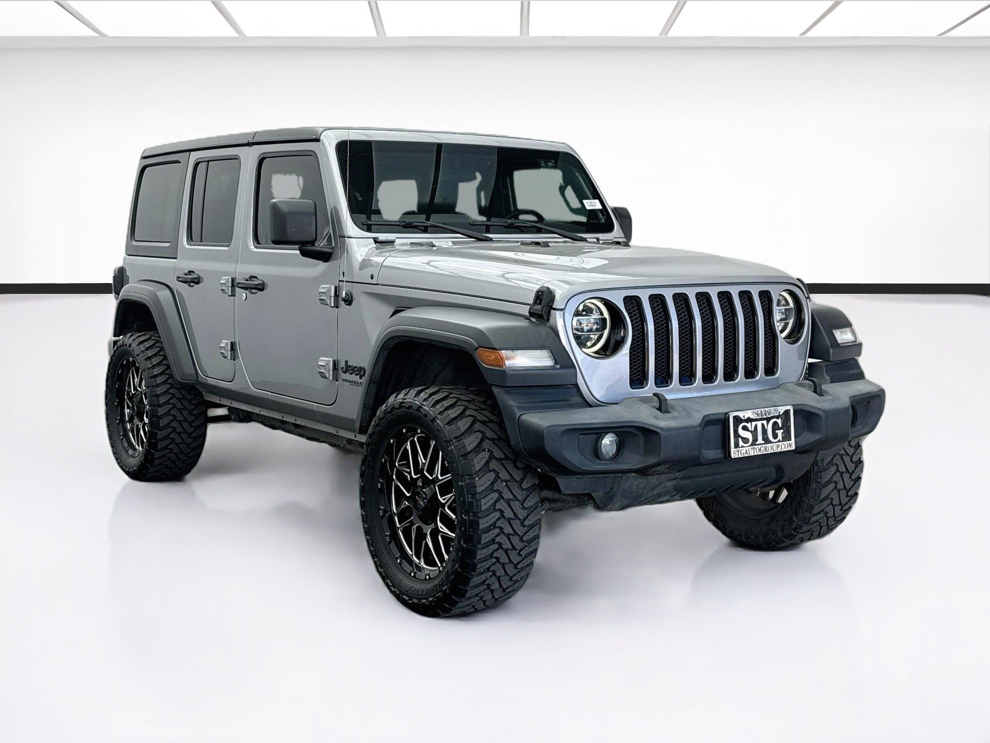 Used 2020 Jeep Wrangler Unlimited Sport AWD/4WD image 3