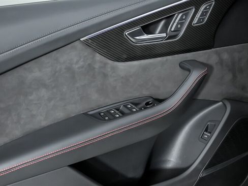 Used 2021 Audi RS Q8 w/ Luxury Package AWD/4WD image 18