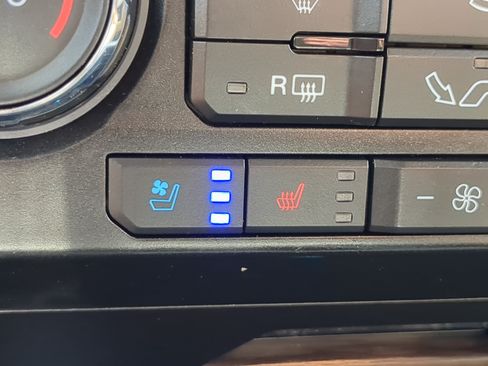 Used 2018 Ford F150 Lariat AWD/4WD image 21
