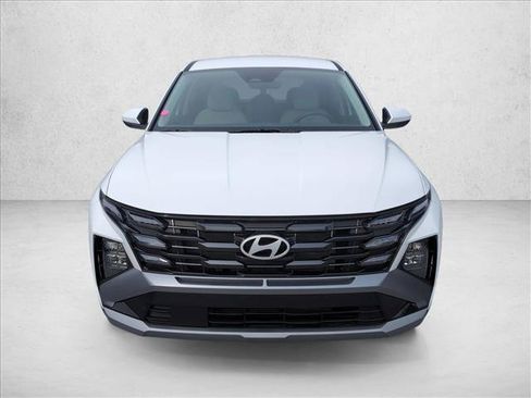 Certified 2026 Hyundai Tucson SE FWD image 6