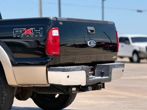 Used 2011 Ford F250 Lariat w/ Lariat Interior Pkg AWD/4WD image 11