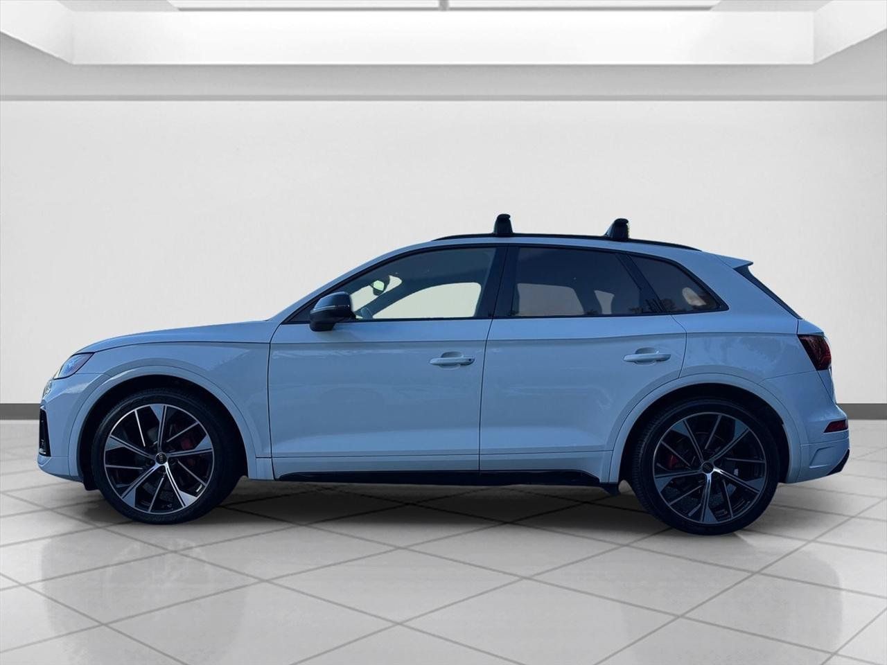 Used 2023 Audi SQ5 Premium Plus w/ Premium Plus Package AWD/4WD image 2