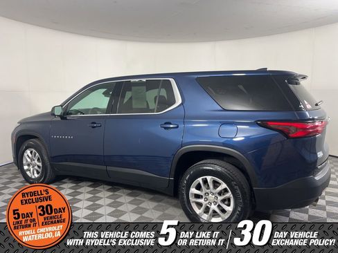 Used 2023 Chevrolet Traverse LS AWD/4WD image 9