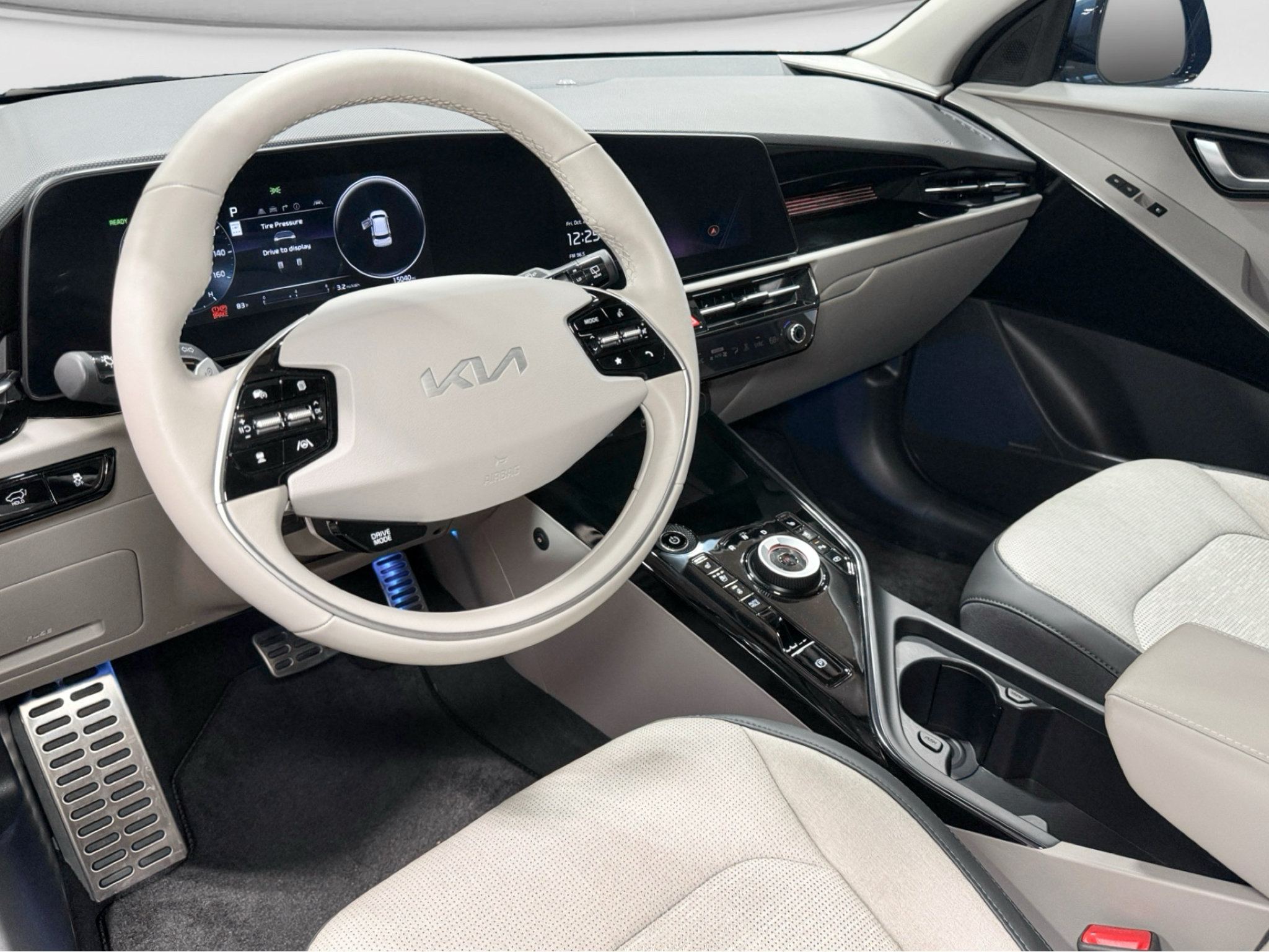 Used 2024 Kia Niro Wave w/ Wave Preserve Package FWD image 18