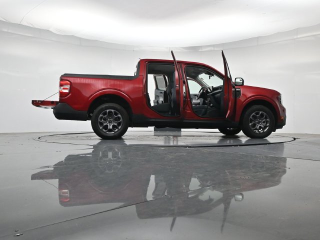 Certified 2025 Ford Maverick XLT w/ Equipment Group 301A AWD/4WD image 54