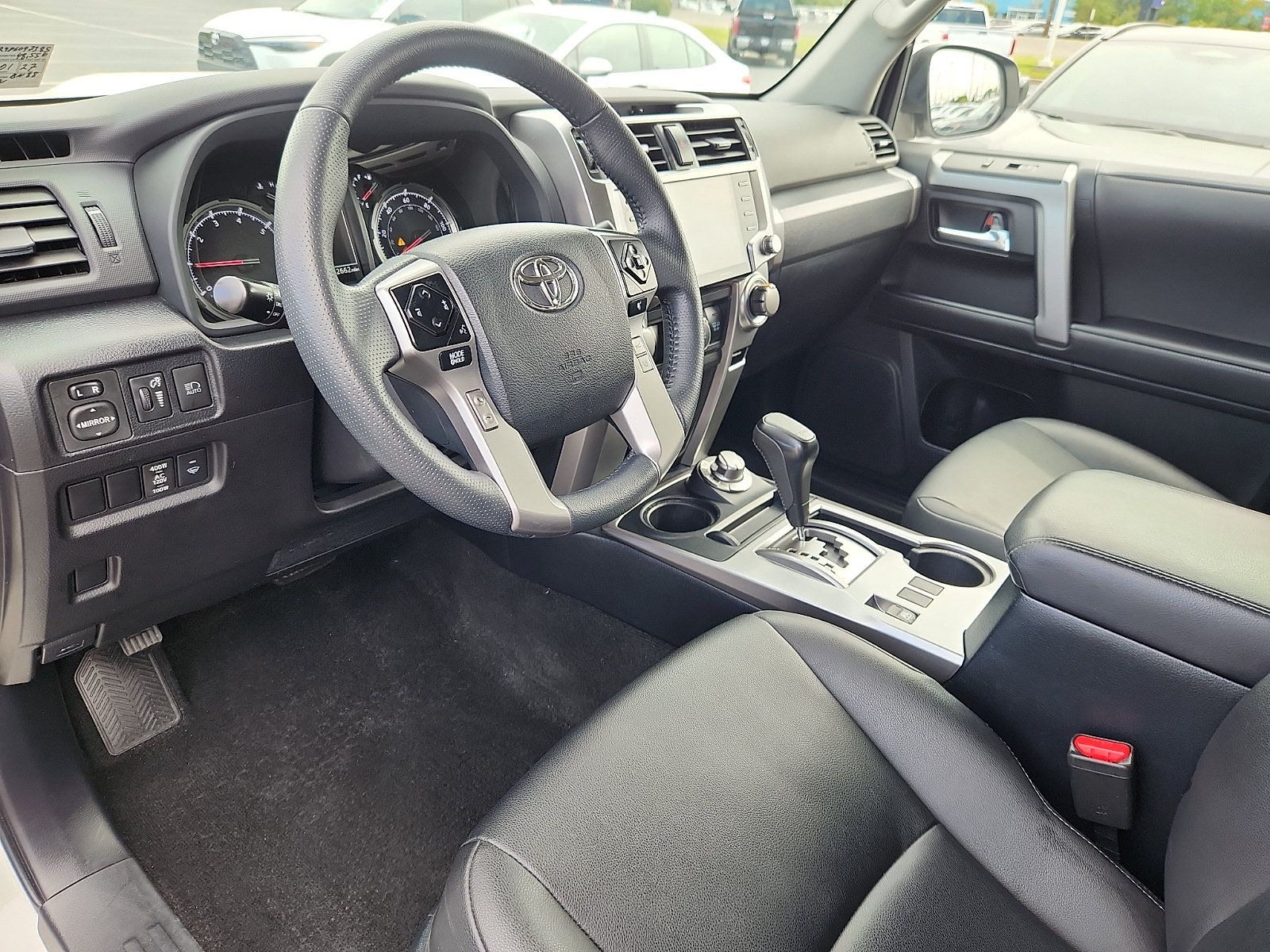 Used 2023 Toyota 4Runner TRD Sport AWD/4WD image 15