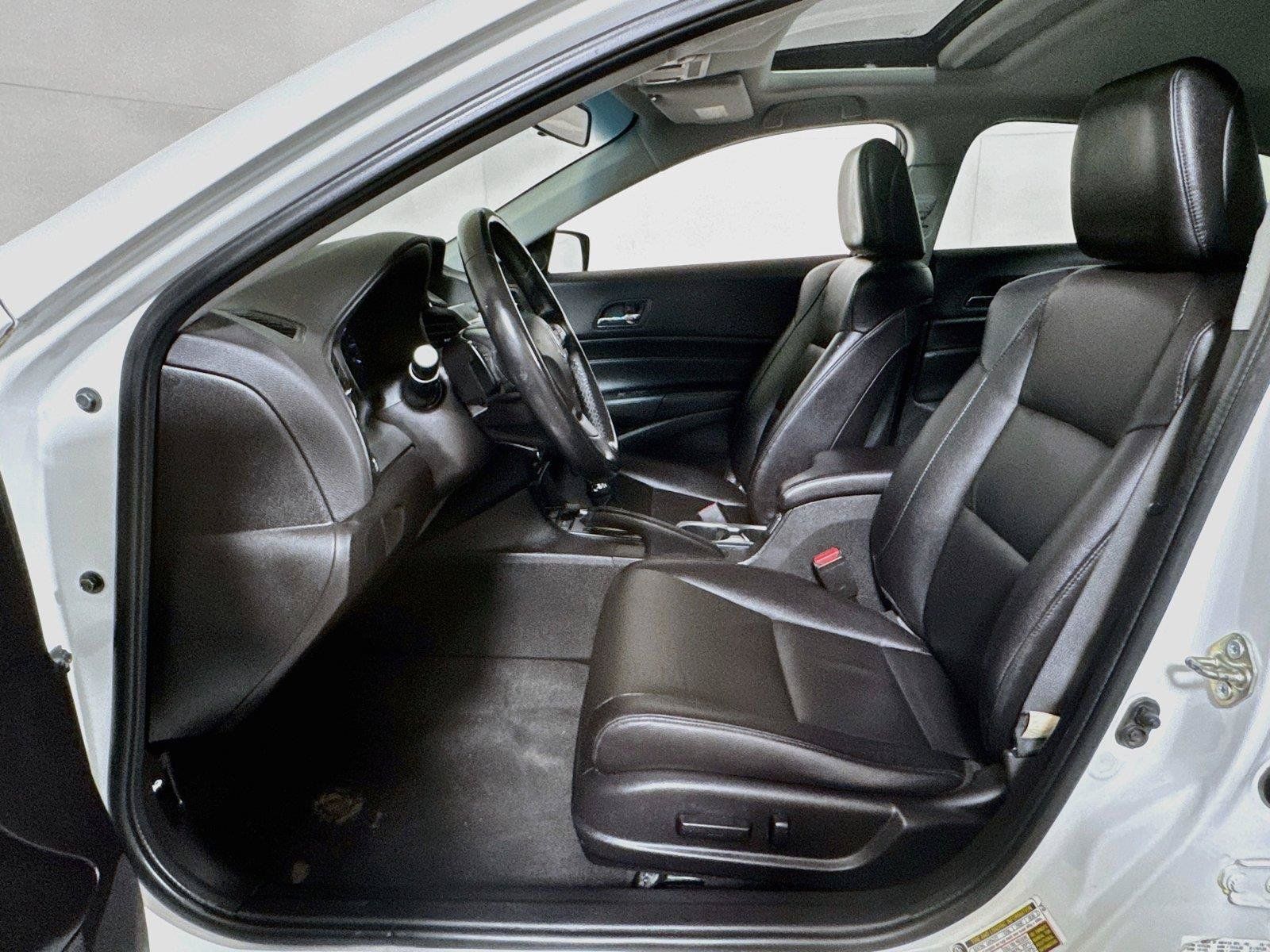 Used 2017 Acura ILX FWD image 19