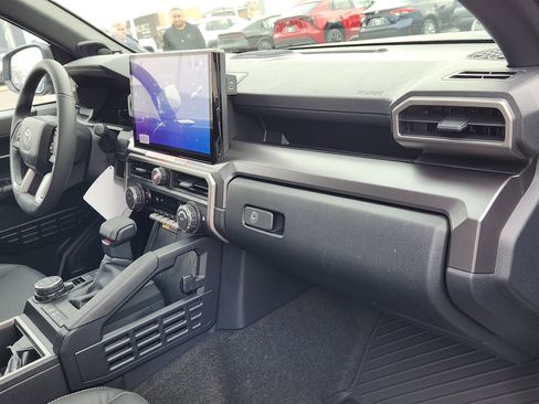 New 2026 Toyota 4Runner 4WD image 32