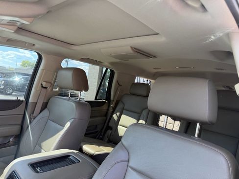 Used 2016 GMC Yukon SLT w/ Open Road Package RWD image 11