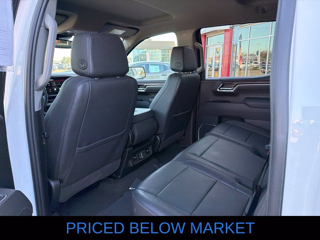 Used 2025 GMC Sierra 1500 SLT RWD image 10