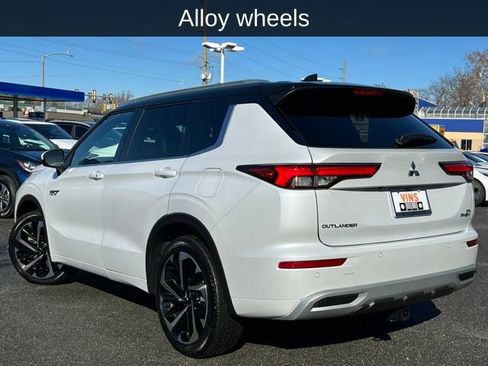 Used 2023 Mitsubishi Outlander SEL image 15