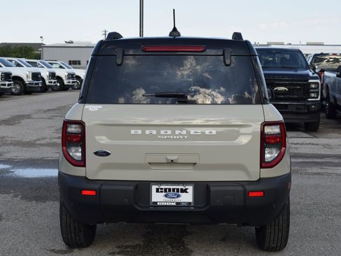 New 2025 Ford Bronco Sport Outer Banks image 5