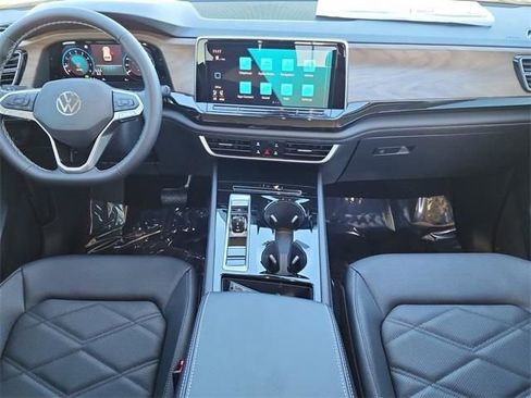 New 2026 Volkswagen Atlas SE FWD image 19