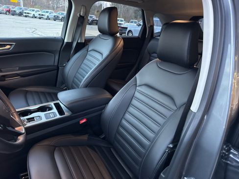 Certified 2024 Ford Edge SEL w/ Convenience Package image 22