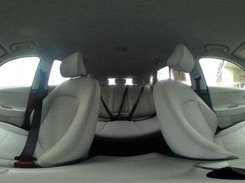 Used 2025 Hyundai Kona SEL image 42