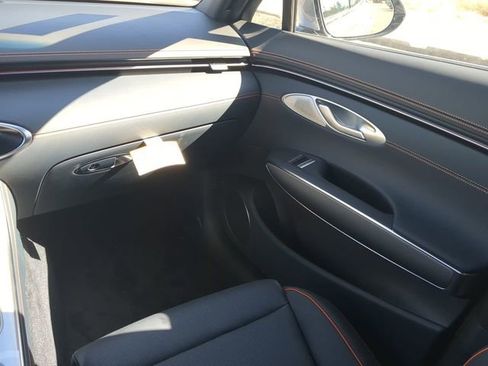 New 2026 Genesis GV70 3.5T Sport Advanced AWD/4WD image 15