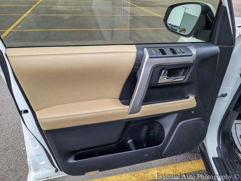 Used 2020 Toyota 4Runner SR5 image 23