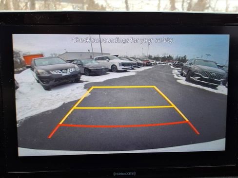 Certified 2022 Hyundai Santa Fe SEL image 30