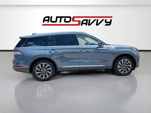 Used 2025 Lincoln Aviator AWD w/ Equipment Group 101A image 8