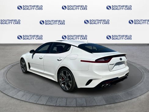 Used 2019 Kia Stinger GT2 AWD/4WD image 4