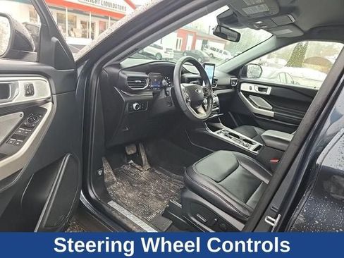Used 2022 Ford Explorer Limited w/ Limited Technology Package image 22
