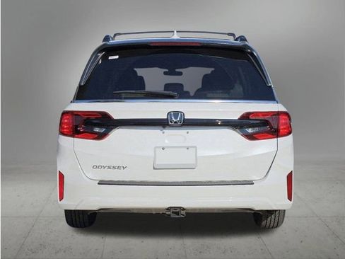 New 2026 Honda Odyssey EX-L image 3