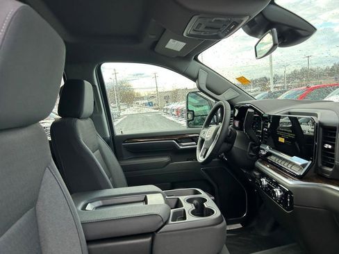 New 2026 GMC Sierra 2500 SLE image 19