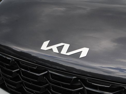 New 2026 Kia Sorento S w/ S Panoramic Sunroof Package image 3