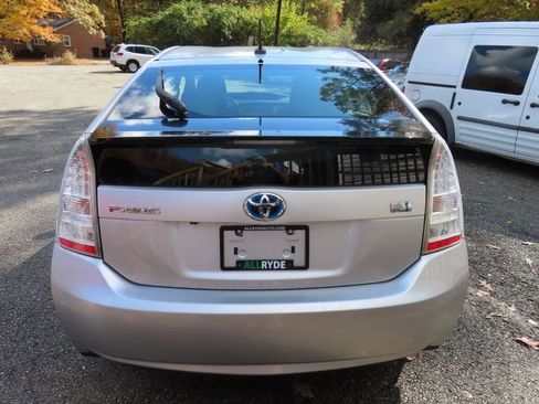 Used 2010 Toyota Prius Three image 6