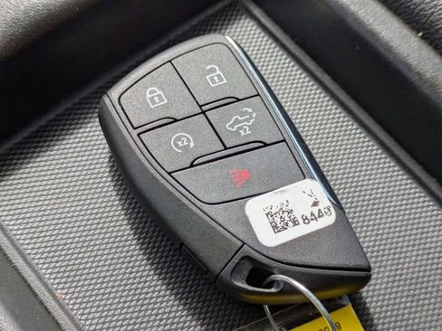 Used 2024 GMC Sierra 1500 Elevation image 34