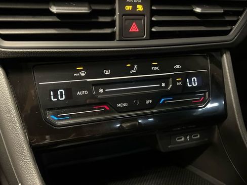 Used 2025 Volkswagen Jetta S FWD image 19